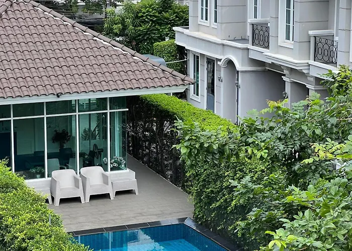 Entire 3br Townhome, Pool, Sukhumvit, Bts&mrt Asok Casa vacanze Bangkok